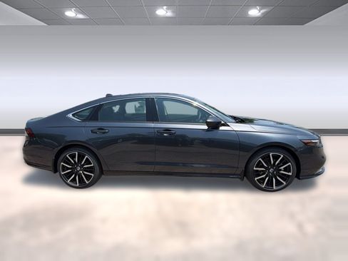 New 2026 Honda Accord Touring image 8
