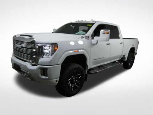 Used 2023 GMC Sierra 3500 Denali w/ Technology Package AWD/4WD image 7
