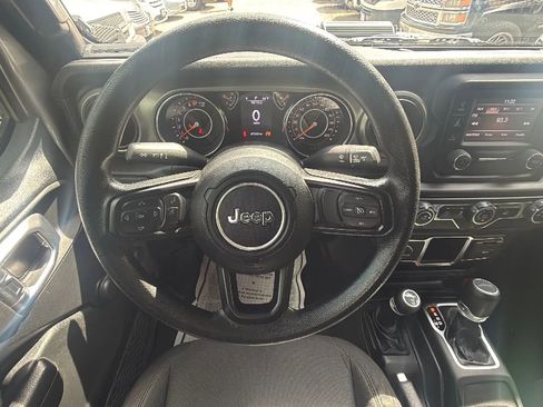 Used 2021 Jeep Gladiator Sport AWD/4WD image 11
