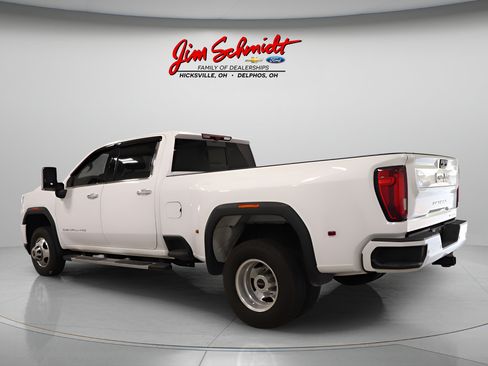 Used 2023 GMC Sierra 3500 Denali w/ Denali Ultimate Package AWD/4WD image 4