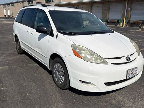Used 2008 Toyota Sienna LE FWD image 4