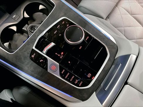 Used 2024 BMW X5 xDrive40i w/ Premium Package image 37