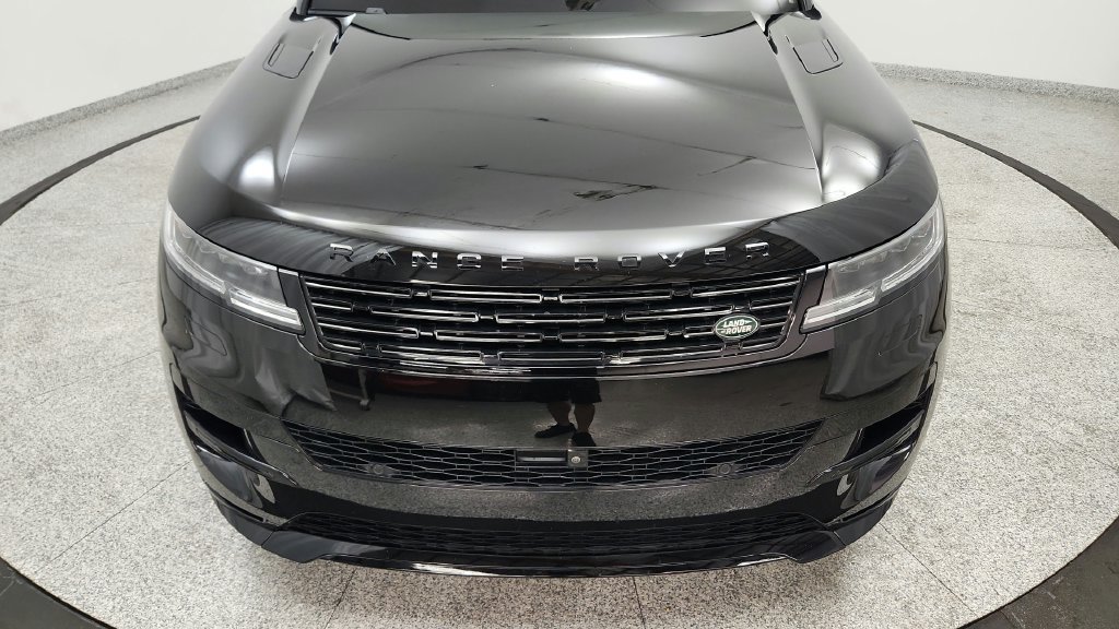 Used 2025 Land Rover Range Rover Sport Dynamic SE AWD/4WD image 12
