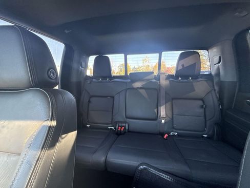 Used 2024 GMC Sierra 2500 Denali w/ Denali Reserve Package image 13