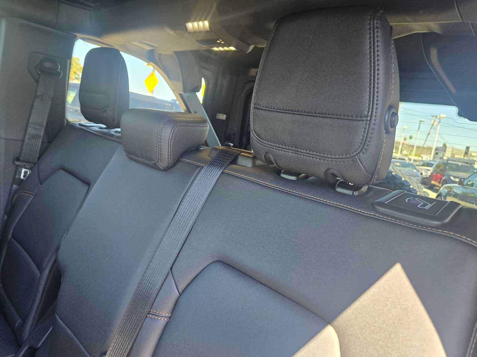 Used 2022 Ford Bronco Badlands AWD/4WD image 18