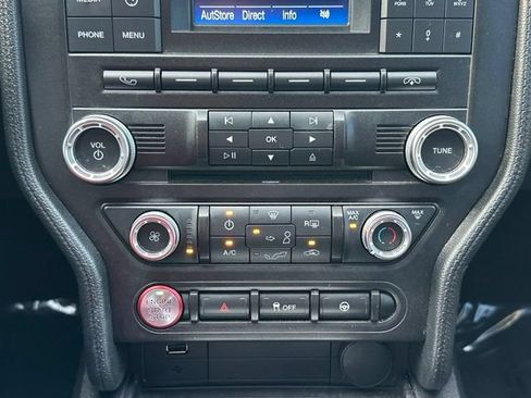 Used 2018 Ford Mustang Coupe w/ Black Accent Pkg RWD image 30