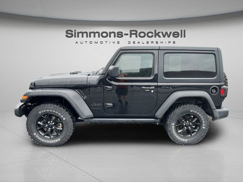 Used 2022 Jeep Wrangler Willys image 4