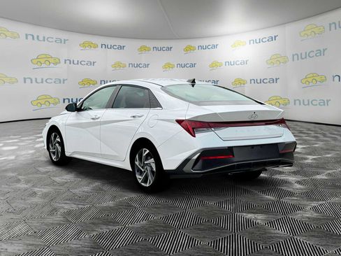 New 2025 Hyundai Elantra SEL image 6