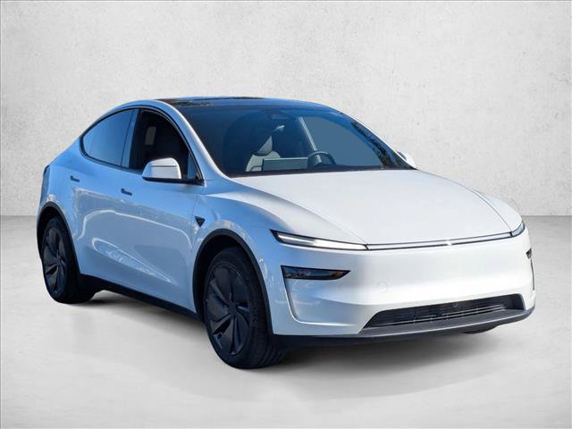 Used 2026 Tesla Model Y AWD image 3
