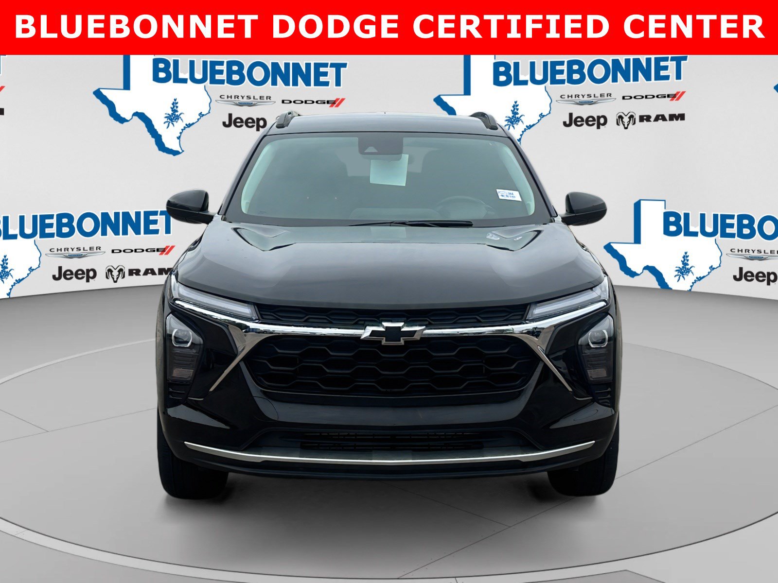 Used 2025 Chevrolet Trax LT w/ Driver Confidence Package FWD image 2