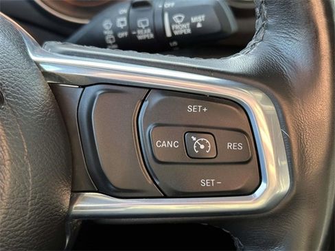 Certified 2021 Jeep Wrangler Unlimited Sahara image 31