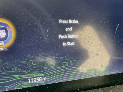 Used 2022 Jeep Grand Cherokee Limited w/ Luxury Tech Group II image 12