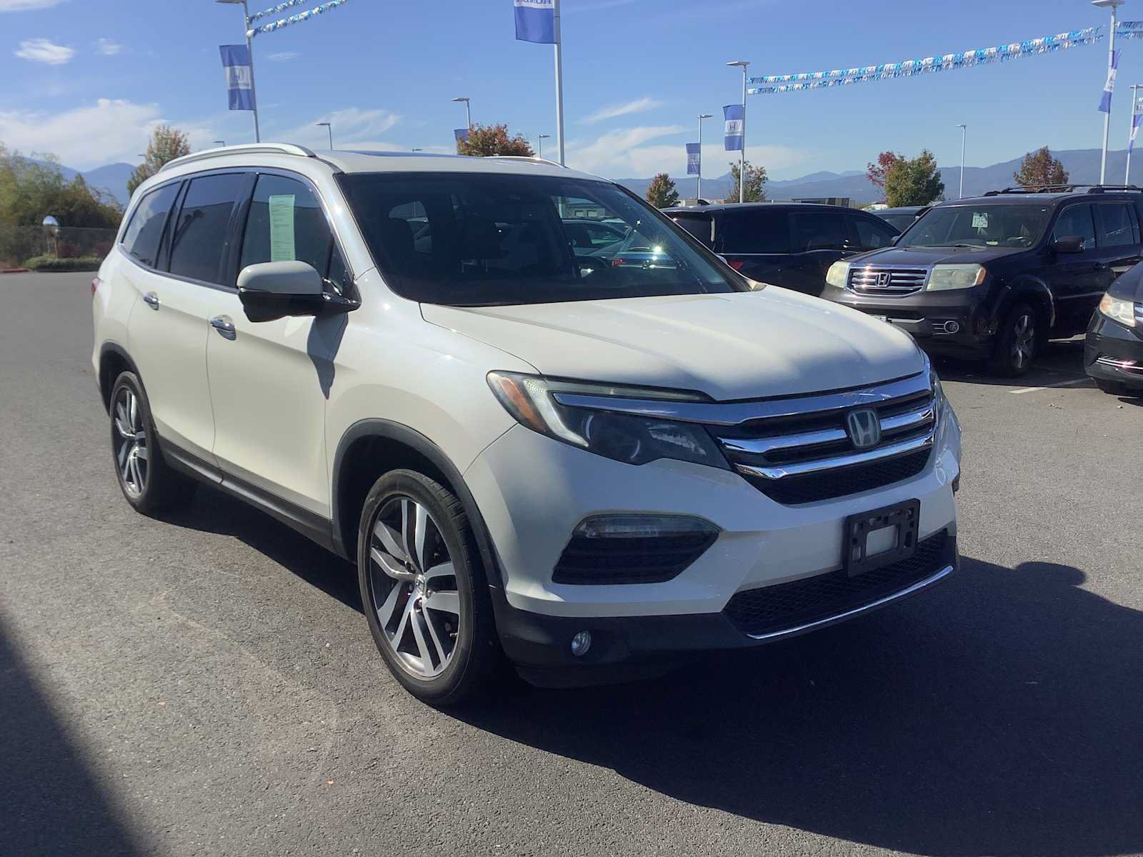 Used 2018 Honda Pilot Touring image 8
