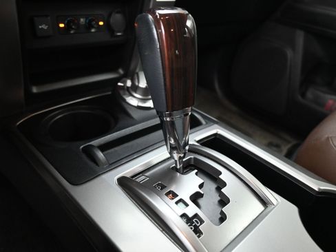 Certified 2022 Toyota 4Runner Limited AWD/4WD image 15