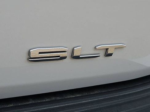 Certified 2024 GMC Yukon SLT RWD image 30