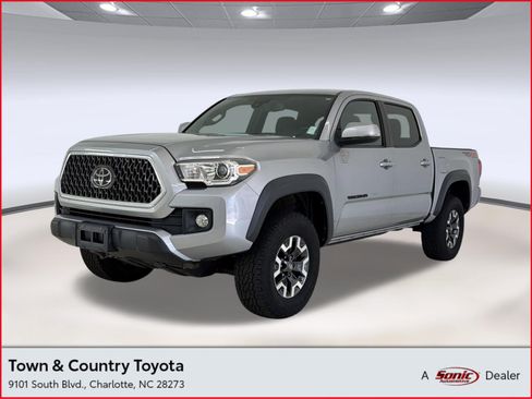 Used 2019 Toyota Tacoma TRD Off-Road w/ Technology Package AWD/4WD image 1