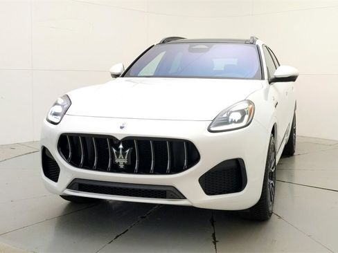 Used 2024 Maserati Grecale GT image 7