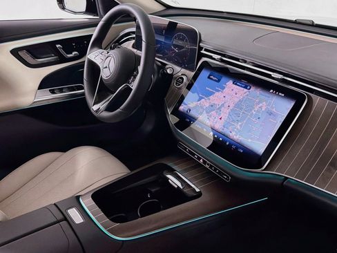 New 2026 Mercedes-Benz E 450 4MATIC Sedan image 15