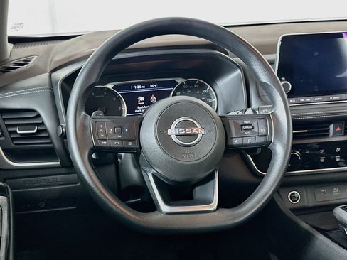 Used 2023 Nissan Rogue S AWD/4WD image 18