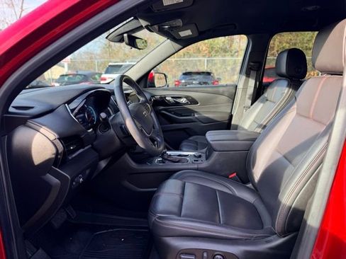 Certified 2023 Chevrolet Traverse RS image 5