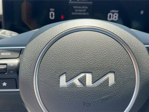 New 2025 Kia K5 LXS image 37