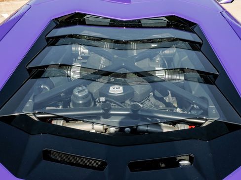 Used 2018 Lamborghini Aventador S AWD/4WD image 42