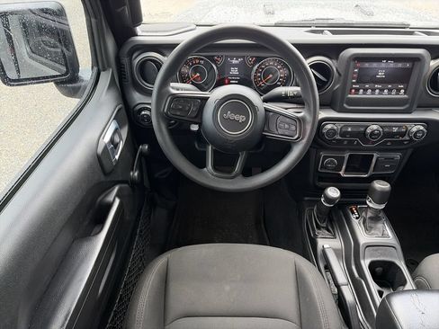 Used 2022 Jeep Gladiator Sport AWD/4WD image 14