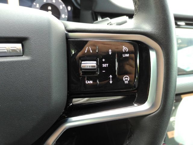 Used 2023 Land Rover Range Rover Evoque S AWD/4WD image 39
