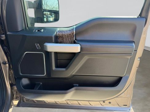 Used 2019 Ford F350 Lariat w/ Lariat Ultimate Package image 49