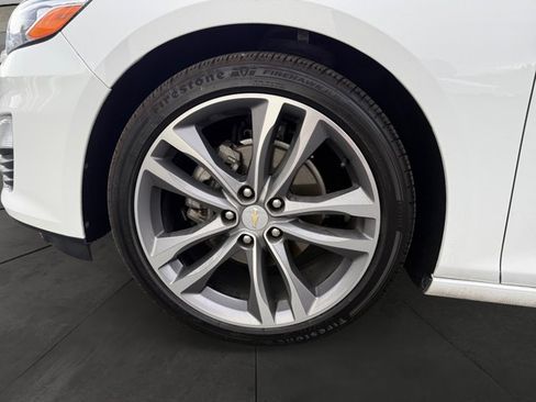Used 2023 Chevrolet Malibu LT FWD image 9