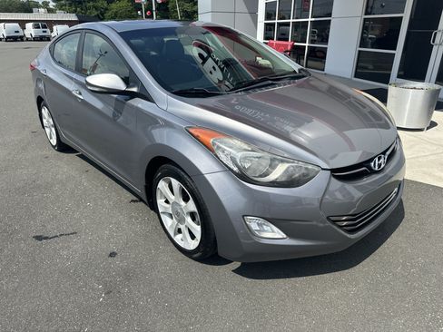 Used 2013 Hyundai Elantra Limited FWD image 2
