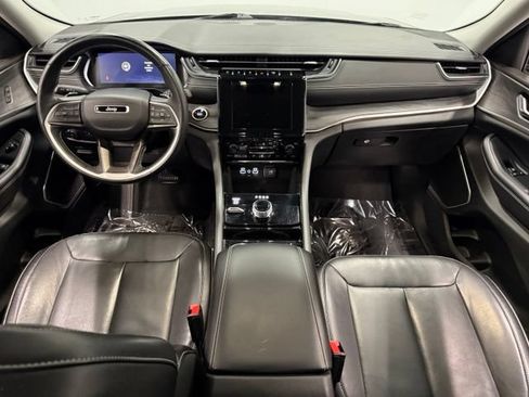 Used 2021 Jeep Grand Cherokee L Limited AWD/4WD image 37