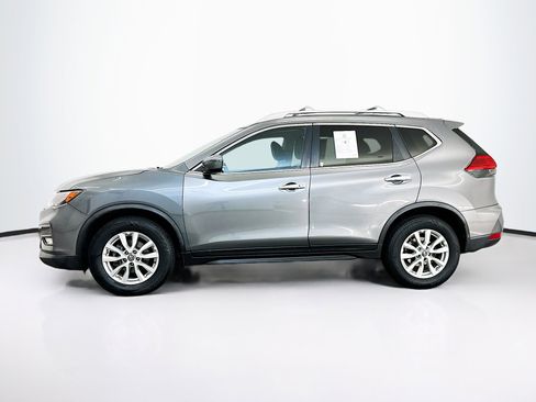 Used 2017 Nissan Rogue SV AWD/4WD image 4
