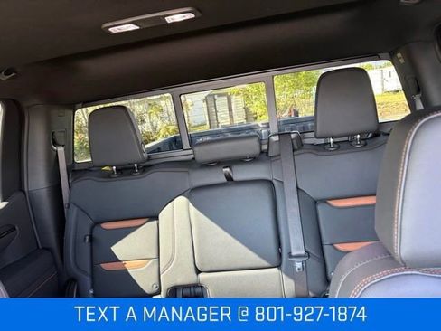 New 2026 GMC Sierra 1500 AT4 w/ AT4 Premium Package AWD/4WD image 21
