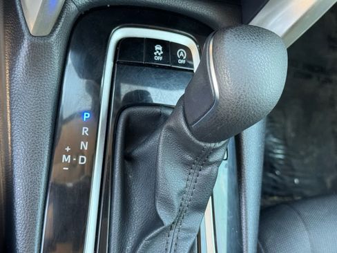 Used 2022 Toyota Corolla Cross LE image 26