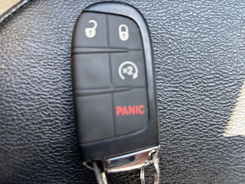 Used 2025 Jeep Compass Limited AWD/4WD image 27