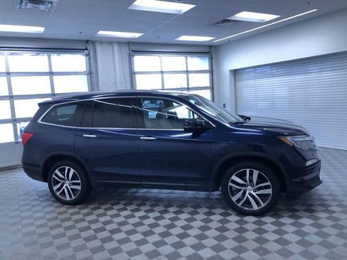 Used 2016 Honda Pilot Elite image 34