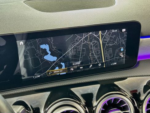 Used 2021 Mercedes-Benz A 220 4MATIC image 2