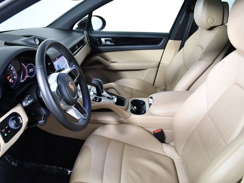 Used 2019 Porsche Cayenne image 19