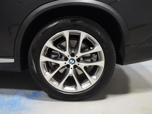 Used 2024 BMW X5 xDrive40i w/ Premium Package image 31