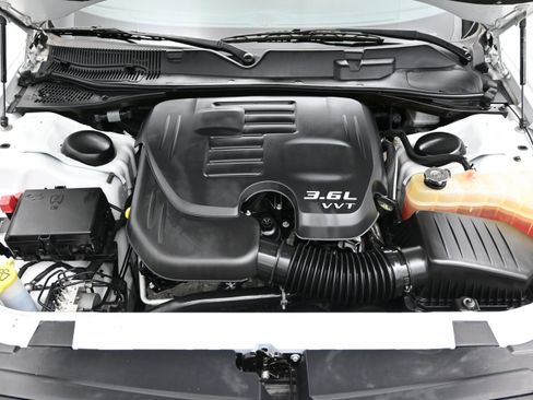 Used 2020 Dodge Challenger GT RWD image 8