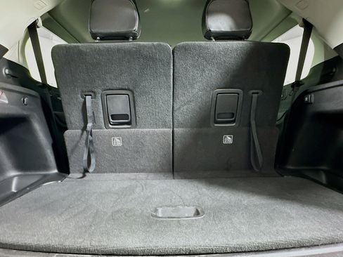 Used 2023 Jeep Grand Cherokee L Limited image 31