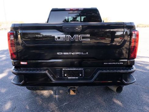 Used 2024 GMC Sierra 2500 Denali Ultimate image 4