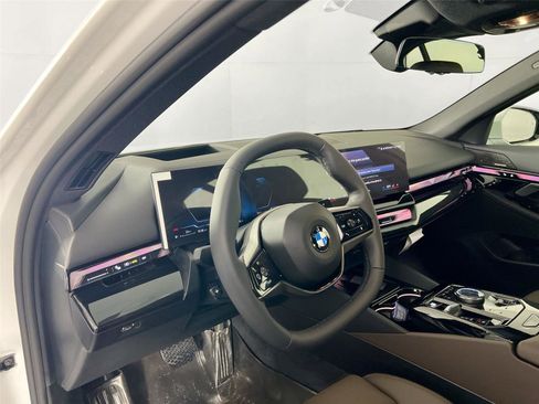 New 2026 BMW 530i xDrive image 10