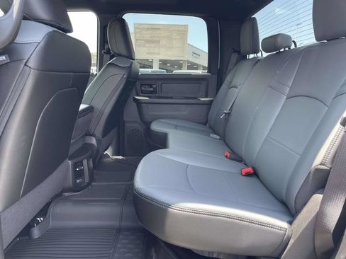 New 2026 RAM 2500 Tradesman w/ Chrome Appearance Group AWD/4WD image 19