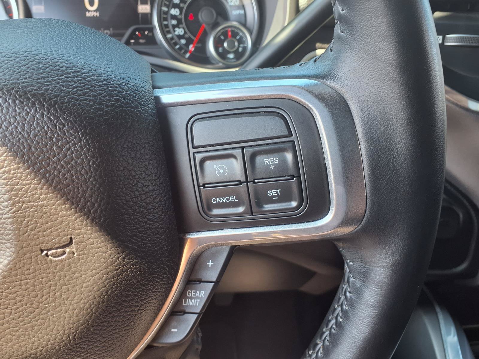 Used 2022 RAM 2500 Laramie w/ Night Edition AWD/4WD image 19