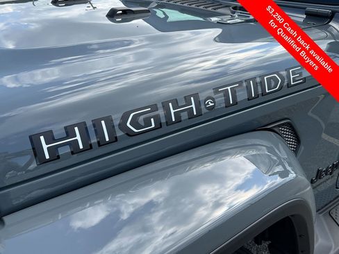 New 2025 Jeep Gladiator Sport image 32