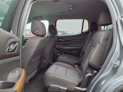 Used 2021 GMC Acadia SLE image 21