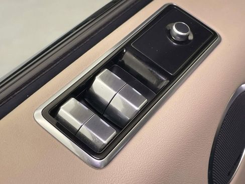 Used 2019 Land Rover Range Rover Sport HSE image 38