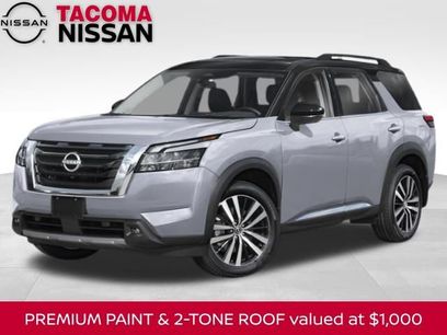 New 2025 Nissan Pathfinder Platinum w/ Black Appearance Package
